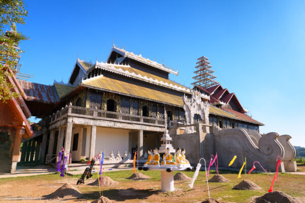 Wat Phu Samanaram